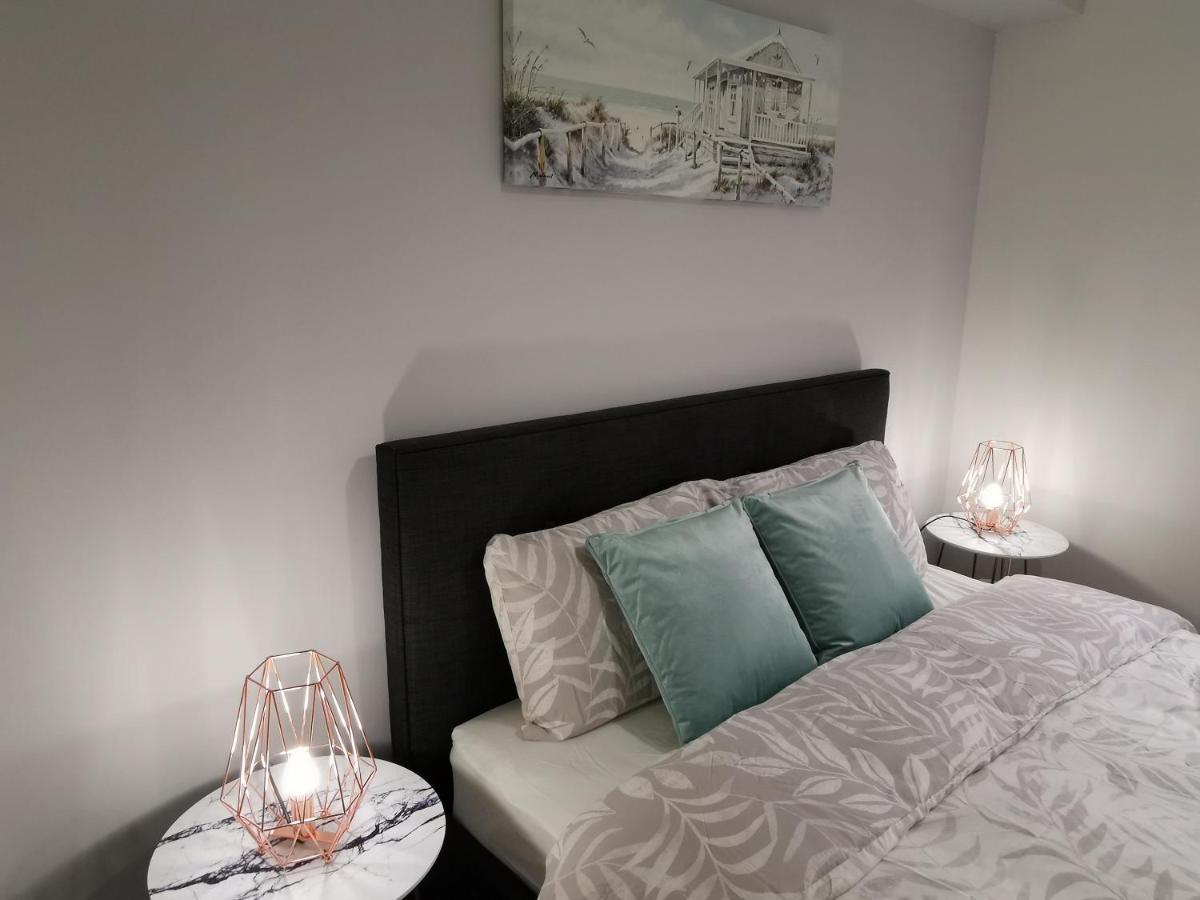 אינברנס Central Station Apartment מראה חיצוני תמונה